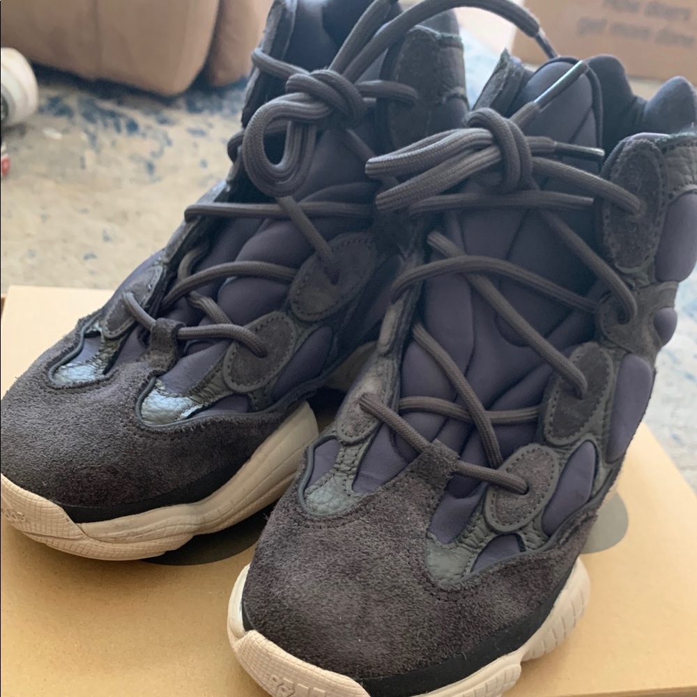 Yeezy Slate size 7.5